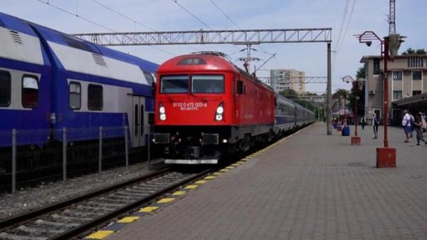 Un tren care a plecat din Timişoara va ajunge în Mangalia cu o întârziere de 5 ore. Călătorie de aproape 20 de ore