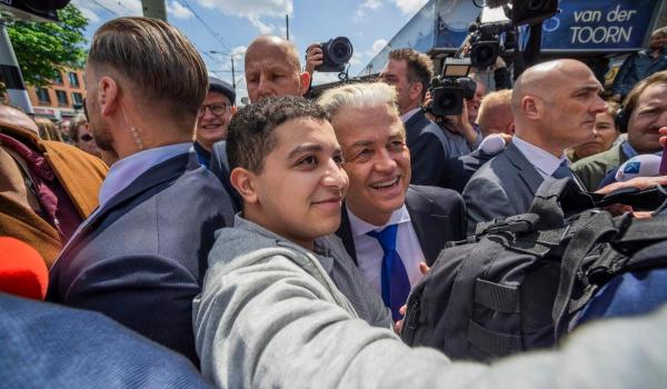 Olanda a dat startul maratonului alegerilor europarlamentare. Extremiştii par pregătiţi să obţină noi succese electorale în scrutinul de joi