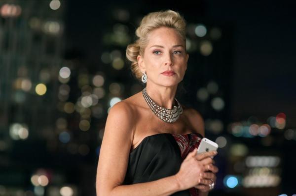 "Mulți oameni au crezut că voi muri". Sharon Stone a pierdut milioane de dolari, după un AVC: "Frigiderul meu, telefonul meu - totul era pe numele altor persoane"