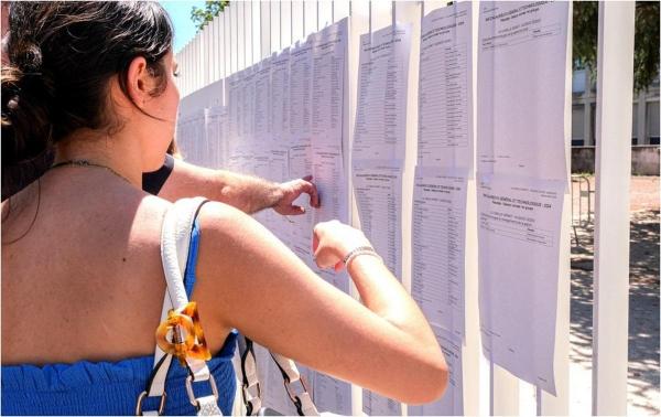 O elevă din Bacău a făcut contestaţie la BAC, dar a avut parte de o surpriză