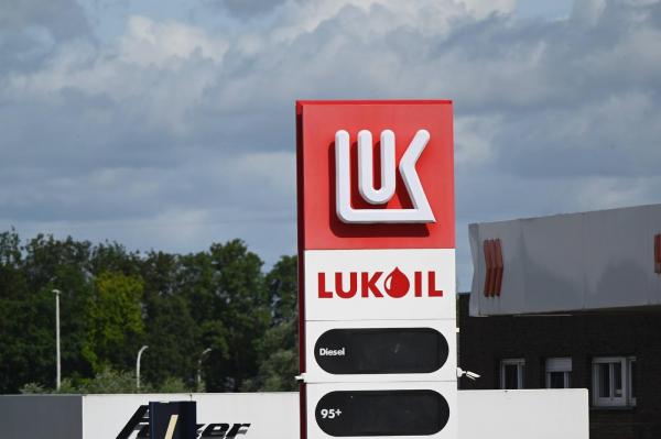 Slovacia şi Ungaria spun că Ucraina a oprit tranzitul petrolului pentru grupul rusesc Lukoil