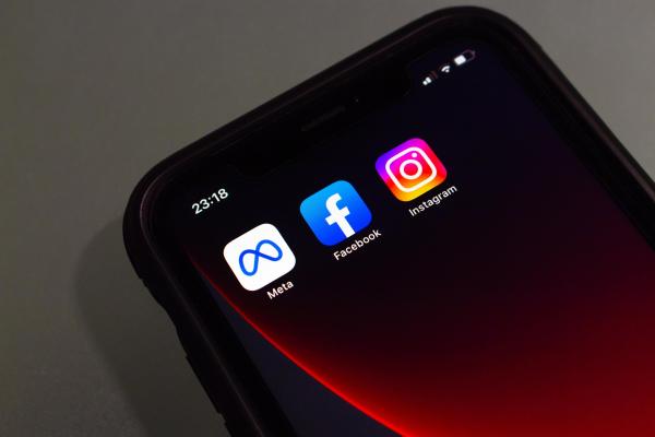 Meta face curățenie pe Facebook și Instagram. Peste 70.000 de conturi folosite pentru escrocherii, eliminate