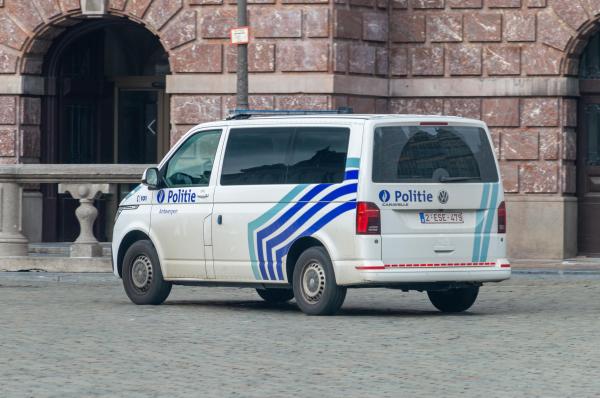 Poliţia din Belgia a arestat şapte persoane pentru că ar fi pregătit un atentat