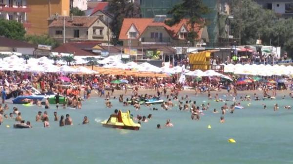 Reacţia unui băimărean când a văzut cam cât ar trebui să cheltuiască pe zi la mare, în România. "Oameni buni, mi se pare un picuţ cam mult"