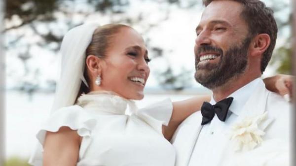 Jennifer Lopez a solicitat divorţul de Ben Affleck după doi ani de căsnicie