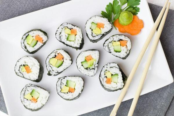 (P) De ce calitatea orezului este esențială pentru un sushi autentic?