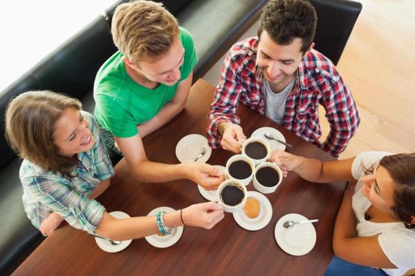 Un miliardar australian vrea să le interzică angajaţilor să iasă în pauză la cafea: "Vreau să-i ţin captivi". Cum îşi motivează decizia