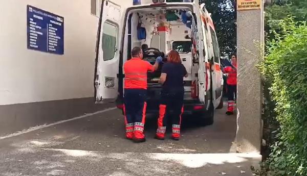 O fetiţă de 11 ani a ajuns în comă la spital, în Botoșani, după ce a căzut cu trotineta. Copila a mers la culcare şi nu s-a mai trezit