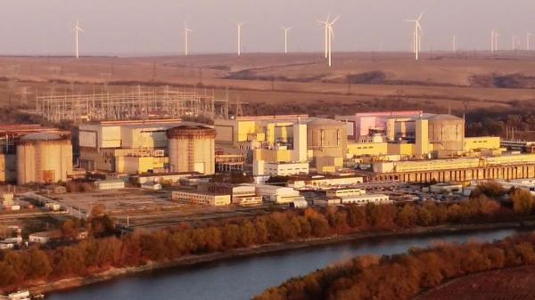Fum la etajul 1 al unei clădiri administrative de la centrala din Cernavodă. IGSU: "Securitatea celor două reactoare nucleare nu e pusă în pericol"