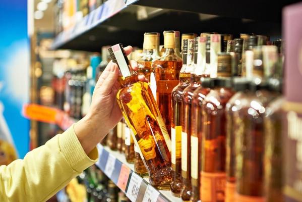 Alcool contrafăcut, care a ucis 33 de oameni în Turcia