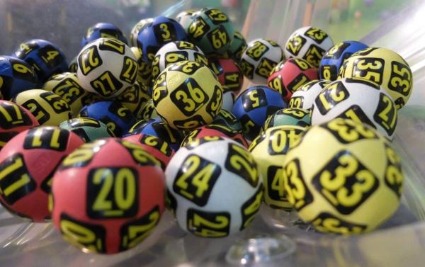 Report la Loto 6/49 la categoria I de peste 1,89 milioane de euro, la tragerea de duminică