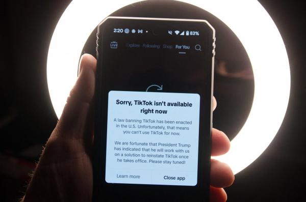 TikTok, interzis în SUA. Startup-ul american Perplexity AI propune o fuziune cu platforma