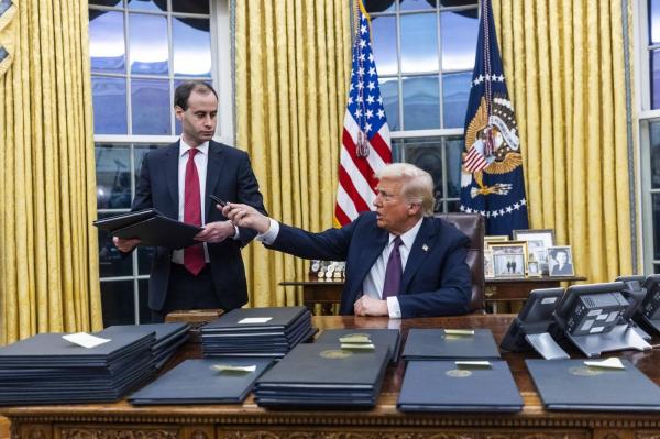 Trump a încercat să negocieze vânzarea TikTok în direct, la TV. A vrut ca fostul CEO al Oracle să cumpere reţeaua, dar şi Musk e o opţiune