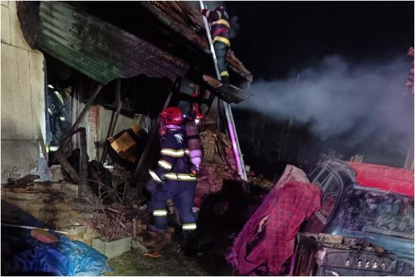 Incendiu cumplit în judeţul Alba