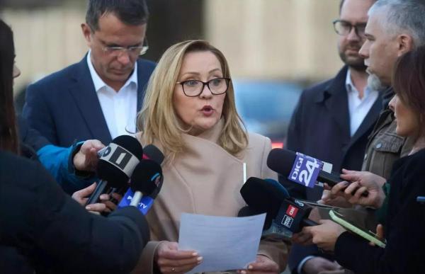 Elena Lasconi, despre anunţul lui Crin Antonescu: "Ne arată că România este condusă de politicieni vechi cu mize mici"