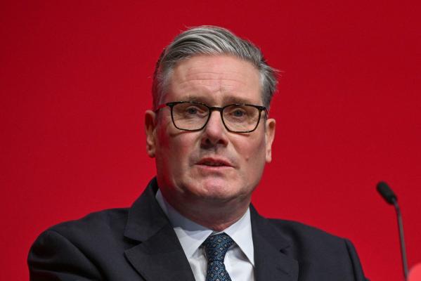 Laburiștii se prăbușesc în sondaje: Starmer, considerat cel mai nepopular premier. Reform UK, în creştere