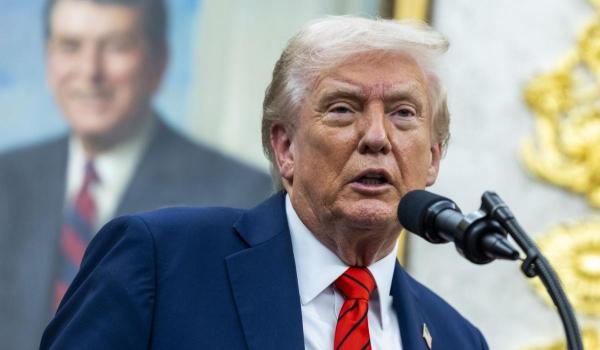 Donald Trump s-a vaccinat anti-Covid și antigripal, deşi a criticat imunizările