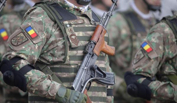 Sondaj: 55% dintre români nu vor ca România să trimită trupe să apere Republica Moldova de Rusia