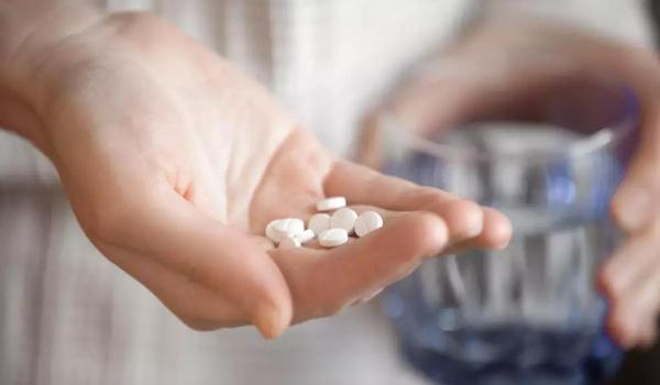 Avertisment OMS: Una din 6 infecții bacteriene comune este rezistentă la tratamentele antibiotice