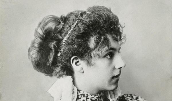 Pe 15 octombrie 1917, dansatoarea olandeză Mata Hari este executată de Franța pentru spionaj