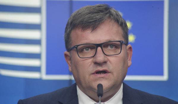 Fost ministru al Muncii: "Salariul minim va creşte anul următor! Vă asigur de acest lucru!"