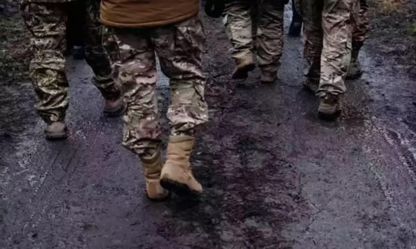 Un soldat rus şi-a ucis un camarad, apoi s-a sinucis. Incidentul a avut loc într-o bază de lângă Moscova