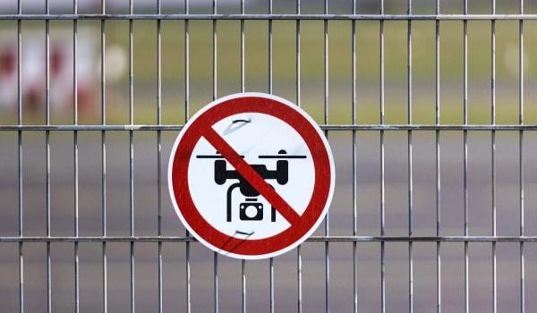 Ce este şi cum ar putea funcţiona "zidul anti-drone" al UE