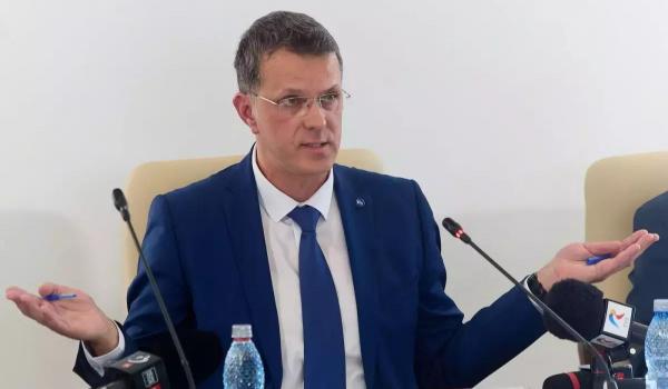 România vrea să atragă investiții în industria de apărare pe fondul reînarmării Europei