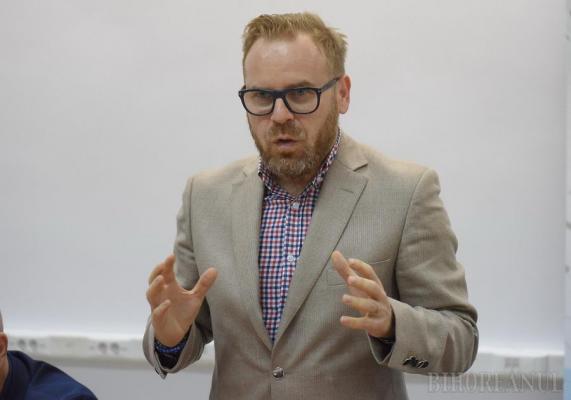 22 de magistraţi s-au pensionat. Printre ei, judecătorul Mihail Udroiu de la ICCJ, în vârstă de 48 de ani