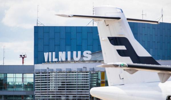 Spațiul aerian de deasupra aeroportului Vilnius, închis din cauza a 13 baloane "de contrabandă"