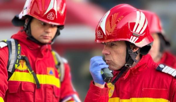 Ciclonul Barbara mătură sud-estul României. Sfaturile autorităţilor: "Staţi în casă, închideţi ferestrele"