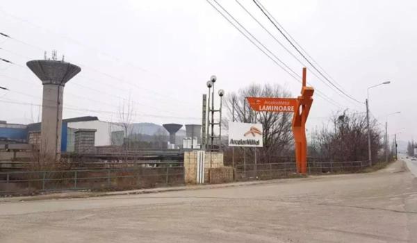 Angajaţii ArcelorMittal, rechemați la muncă. Combinatul repornește producția cu materie primă din Ucraina