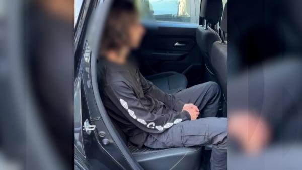 Elevul de 17 ani care a ameninţat cu un masacru în şcoli rămâne în arest