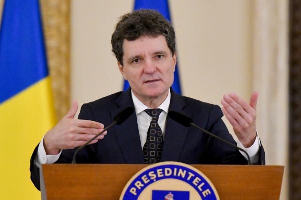 Nicuşor Dan: "România poate deveni un centru de inovaţie şi producţie în industria de apărare din Europa"