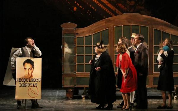 Piesa de teatru "Titanic Vals" se joacă joi, 13 noiembrie, la Teatrul Odeon din Bucureşti