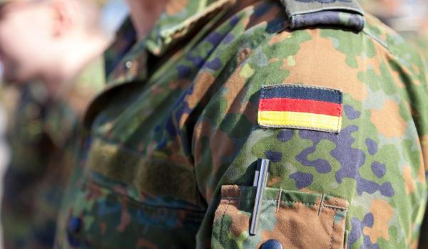 Germania vrea să îşi modernizeze armata. Investiţii de 26 de miliarde de euro pentru dotări