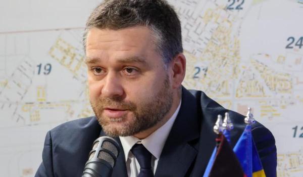 Ciprian Ciucu și-a depus candidatura pentru Primăria Capitalei. A fost însoțit de Bolojan