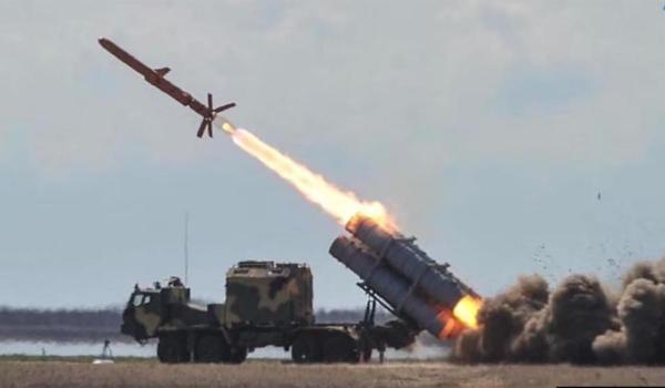 Ucraina a atacat portul rus Novorossiisk şi o rafinărie din Saratov cu rachete Neptun de producţie proprie