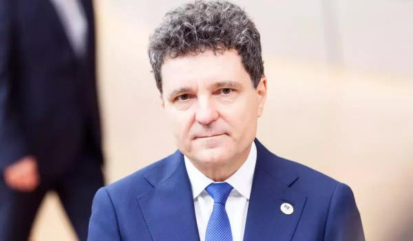 Nicuşor Dan: "Biserica ne poate arăta calea spre renaștere și reconstrucţie"