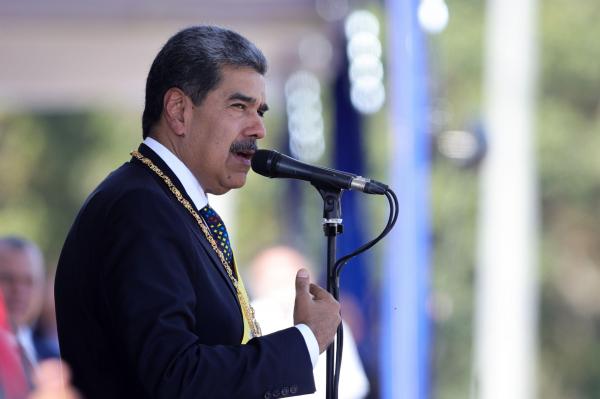 Maduro, pregătit să discute "față în față" cu Trump. SUA își menține prezenţa militară în Caraibe