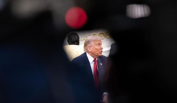 Donald Trump acuză din nou Ucraina de "lipsă de recunoştinţă". Reacţia lui Volodimir Zelenski
