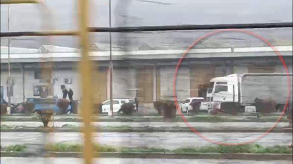 Armele din camionul prins la Vama Albița, preluate dintr-un depozit din Ucraina