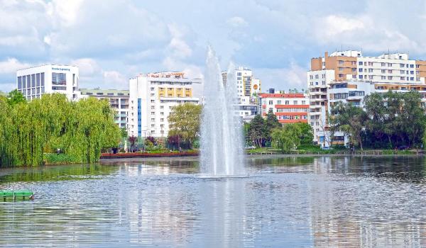 Cadavrul unui tânăr din Satu Mare, găsit într-un lac din Cluj. Poliția investighează cauza decesului