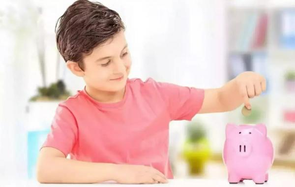 Când intră alocațiile pentru copii pe card în decembrie 2025. Ce trebuie să ştie părinţii