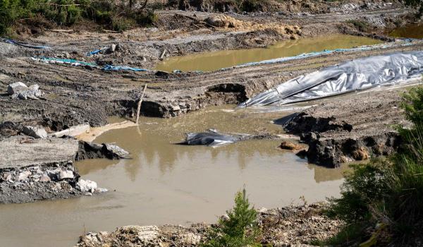 Cod portocaliu de inundații în Dâmbovița și Prahova până duminică. Riscuri de revărsări anunţate de hidrologi