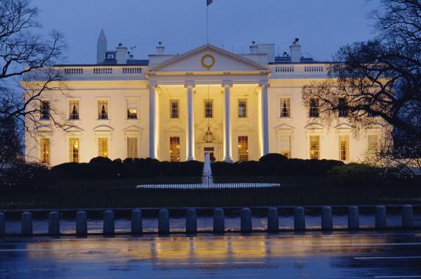 Pe 3 noiembrie 1800 a fost înființată Casa Albă, reședința președinților SUA