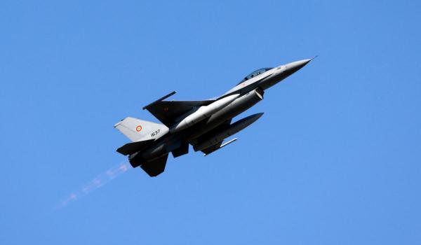 Rusia a atacat porturile ucrainene lângă graniţa cu România. MApN a ridicat patru avioane F-16 de la sol