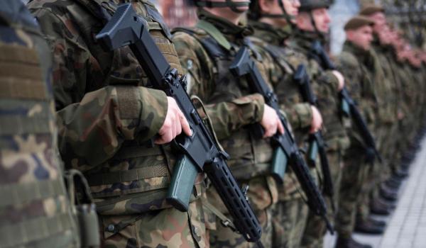 UE vrea un "Schengen militar" pentru a muta mai rapid trupe pe continent în cazul unui război cu Rusia