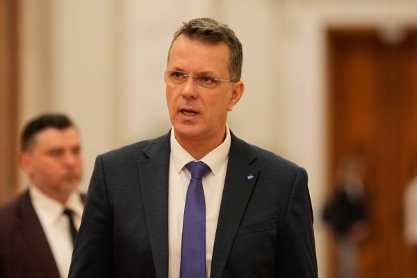 Ministrul Apărării: "Bugetul apărării va creşte până la 5% din PIB până în 2035"