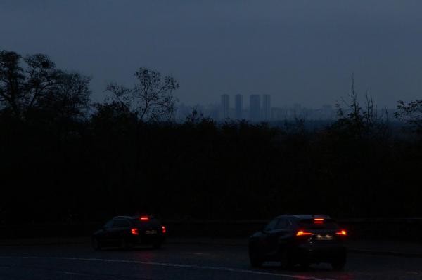 Ucraina în beznă. Alimentarea cu energie electrică ar urma să fie întreruptă până la 16 ore pe zi